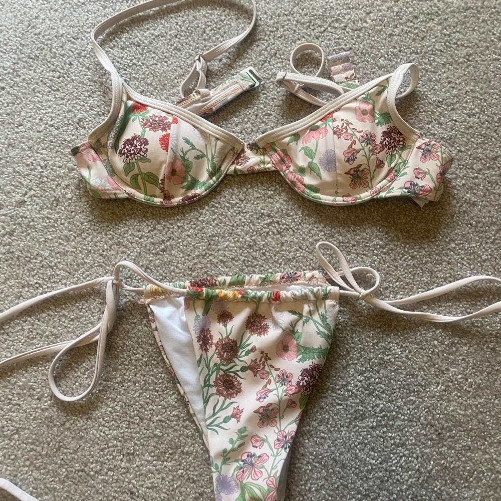Cider Floral Cup Bikini